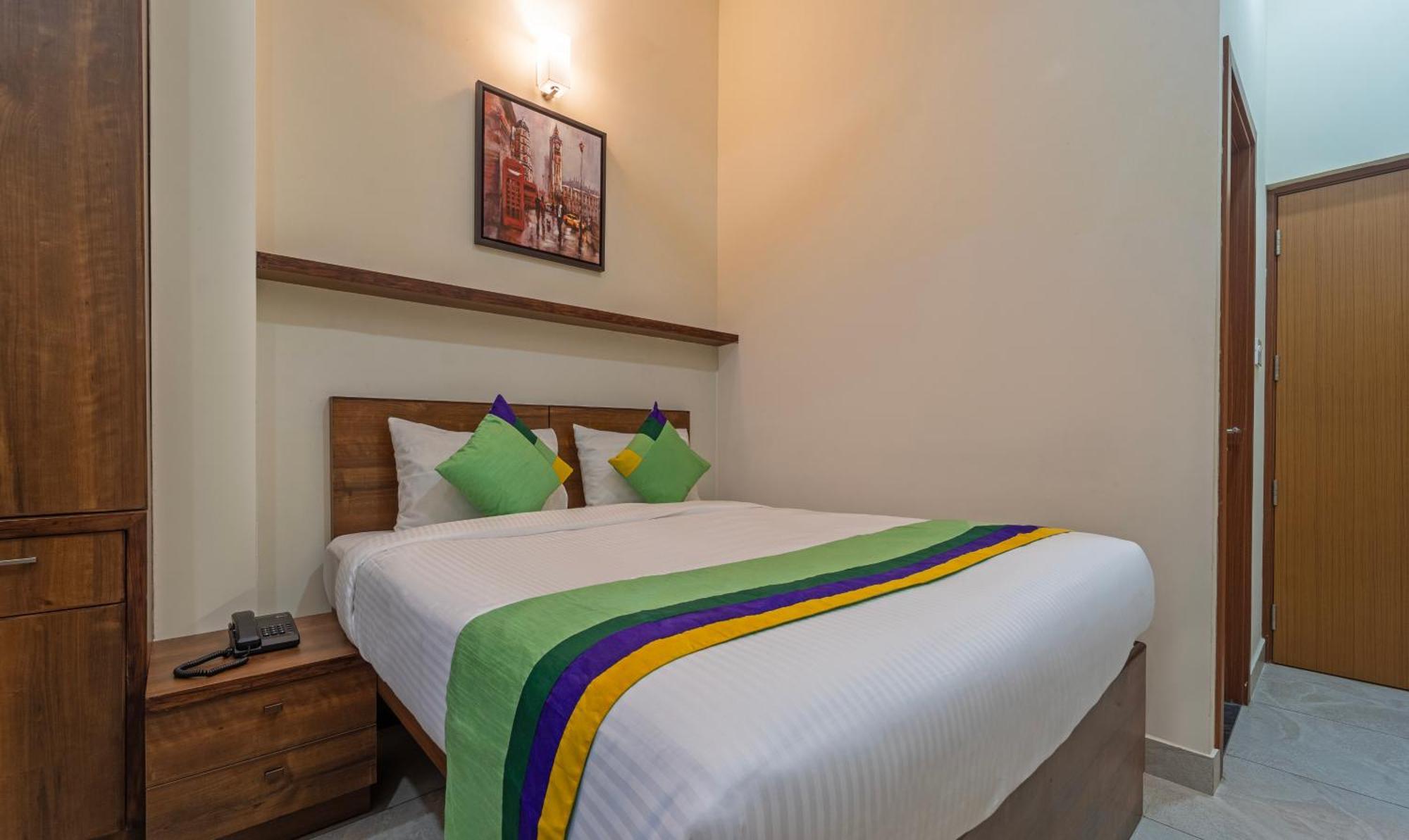 Itsy Hotels Avani Stays, Vyttila, Kochi Ngoại thất bức ảnh