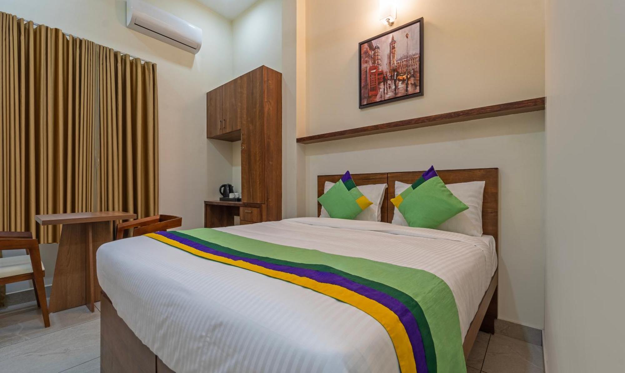 Itsy Hotels Avani Stays, Vyttila, Kochi Ngoại thất bức ảnh