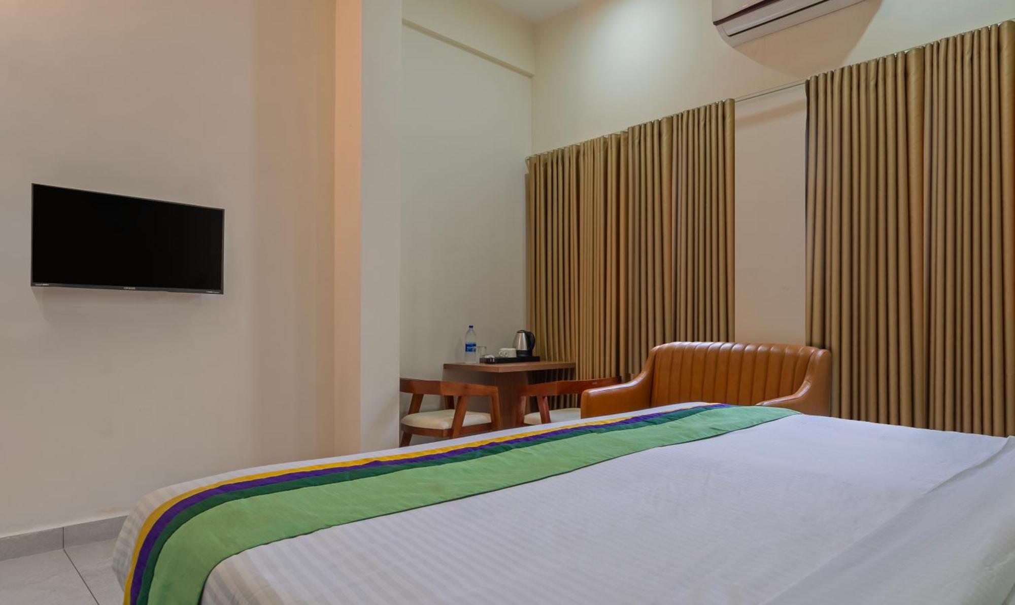 Itsy Hotels Avani Stays, Vyttila, Kochi Ngoại thất bức ảnh